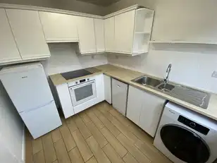 16 Clarehill LaneImage 3