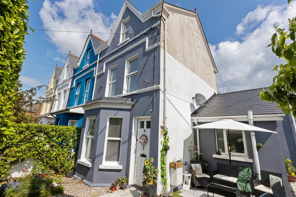 (Page 2) Properties for Sale in Holywood