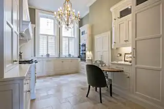 2 Crawford HouseImage 8