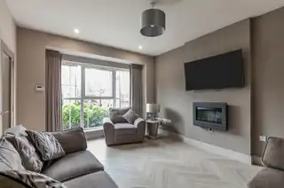21 Lesley Chase, Knockagh ChaseImage 3