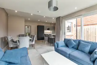 27 Lesley Chase, Knockagh ChaseImage 10