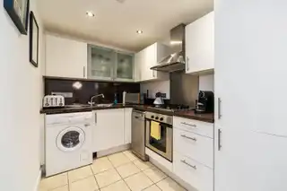 Apartment 83 Victoria PlaceImage 7