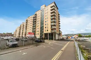 Apartment 83 Victoria PlaceImage 2