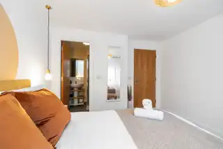 Apartment 83 Victoria PlaceImage 9