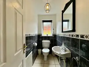 40 Forest HillsImage 17