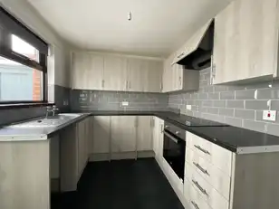 46 Glenside ParadeImage 6