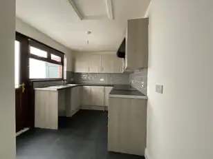 46 Glenside ParadeImage 5