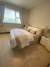 2 The AvenueImage 17