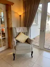 2 The AvenueImage 8