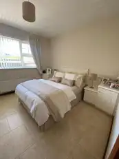 2 The AvenueImage 15