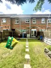 4 Ivy Mead CourtImage 17