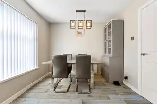 11 Spruce ParkImage 8