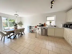 55 RossdaleImage 7