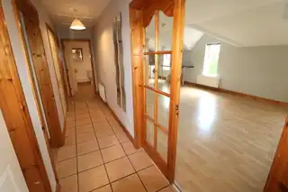 7 Andena GrangeImage 3