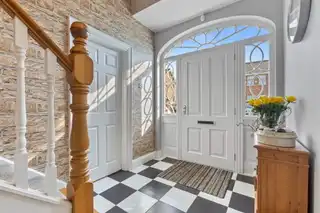 9 Millwater LodgeImage 3