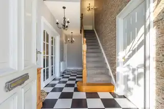 9 Millwater LodgeImage 2