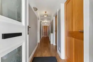 11 Meadow StreetImage 2