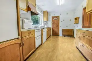 10 Galgorm GardensImage 10