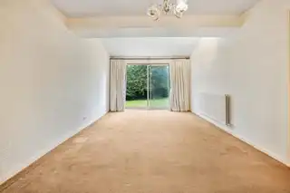10 Galgorm GardensImage 8