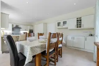 2 Chestnut HallImage 18