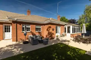 8 Castle LodgeImage 6
