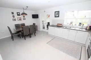 26 Cashelton ManorImage 7