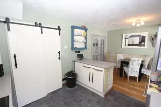 20 Carnvue GardensImage 8