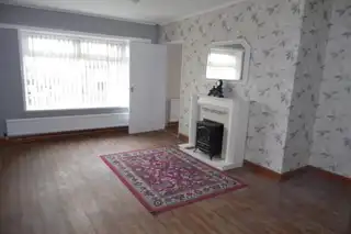 111 East WayImage 2