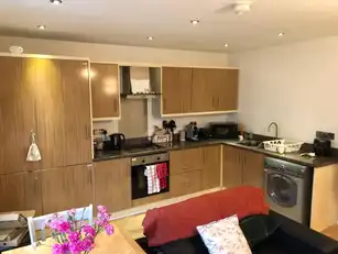 Apt 3-2A Eglantine GardensImage 2