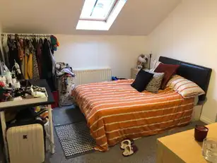 Apt 6-2A Eglantine GardensImage 8