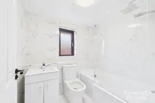 14 Sycamore GroveImage 20