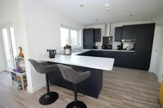 44 Bashford Park RoadImage 3