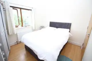 Apartment 5 193 Victoria RoadImage 5