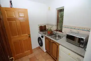 14 Downshire GardensImage 8