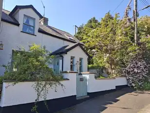 Image 1 for 32 Hillhead Road