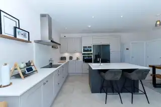 4 Lislaynan HeightsImage 8