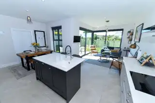 4 Lislaynan HeightsImage 6