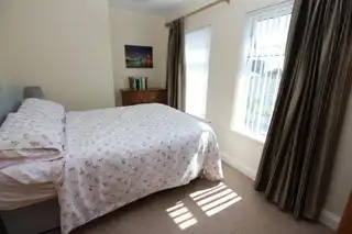 20 Fairymount TerraceImage 8