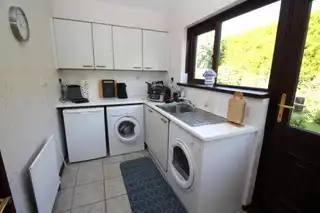 8 Harwood ParkImage 9