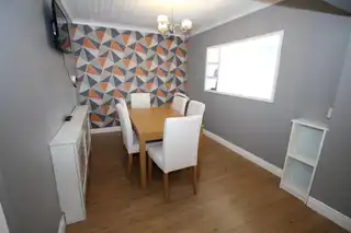 10 Cedar ParkImage 4