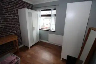 10 Cedar ParkImage 7