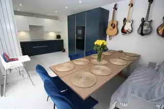 42 Woodlawn AvenueImage 4