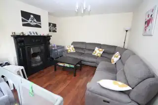 42 Woodlawn AvenueImage 2