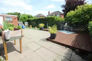 33 Fairview ParkImage 14