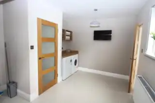 1 Woodburn VillasImage 9