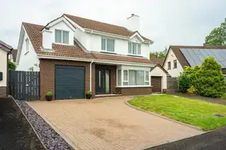 Image 1 for 4 Kingsland Crescent