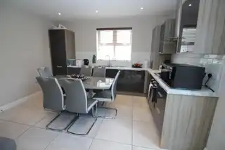 19 Ashbourne Manor SquareImage 7