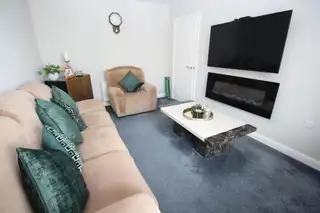 19 Ashbourne Manor SquareImage 5