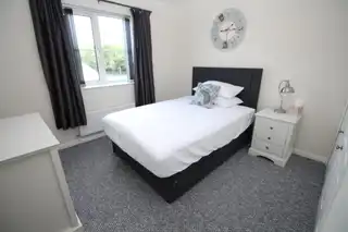 Apartment 43 Maritime DriveImage 9