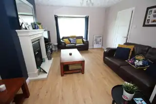 18 Brook AvenueImage 3